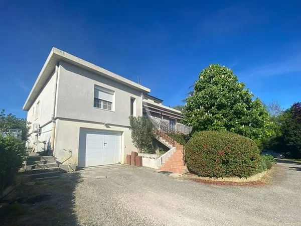 Maison 6 pièces 182 m²