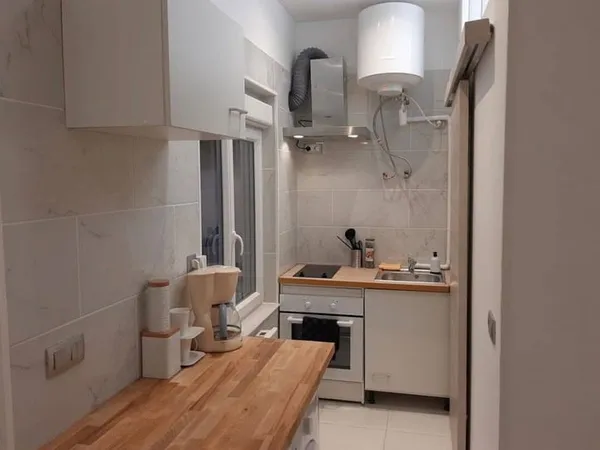 Studio 1 pièce 11 m²