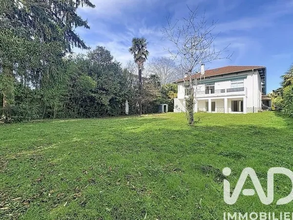 Maison 7 pièces 179 m²