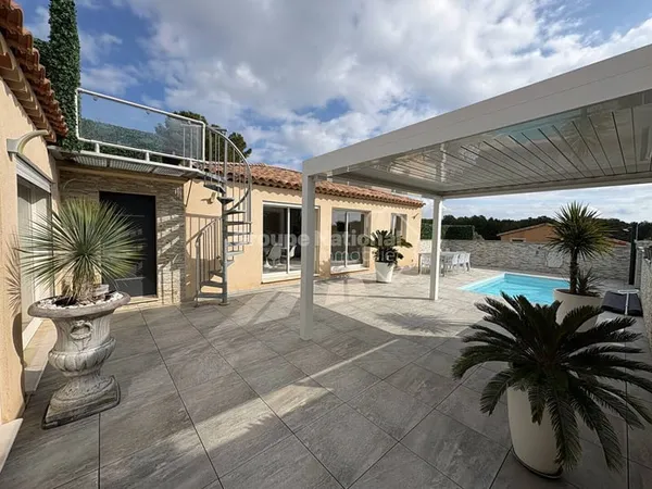 Maison de plain-pied 4 pièces 120 m²