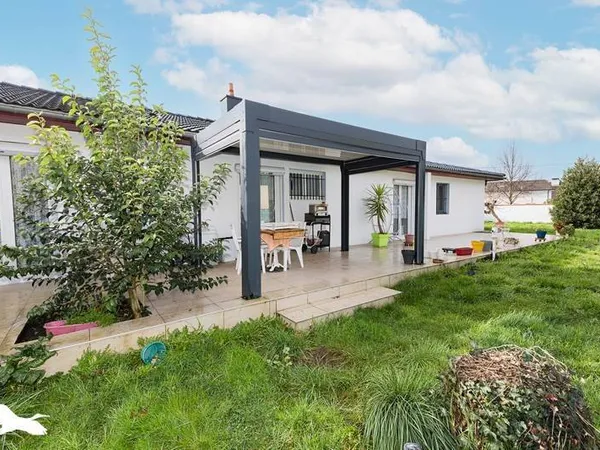 Maison de plain-pied 6 pièces 107 m²