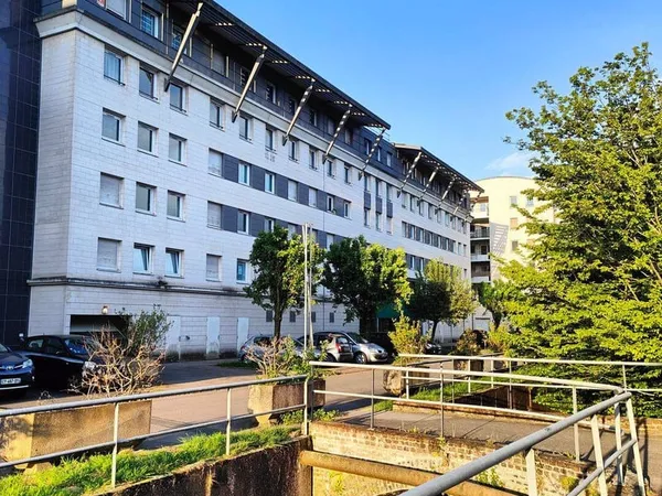 Parking 11 m²