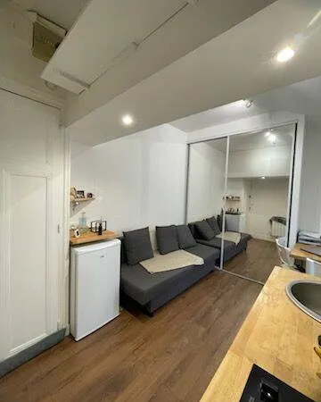 Studio 1 pièce 12 m²