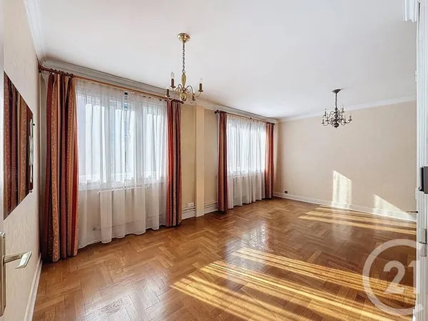 Appartement 4 pièces 65 m²