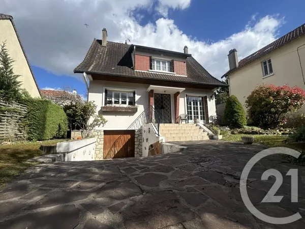 Maison 8 pièces 146 m²
