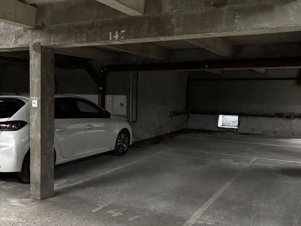 Parking 11 m²