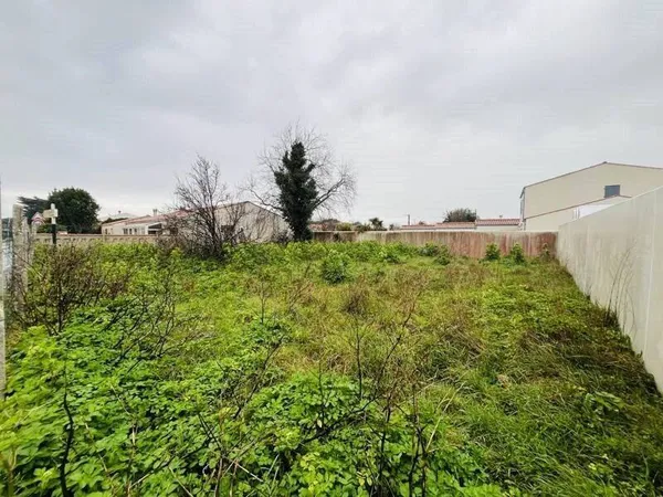 Terrain constructible 446 m²