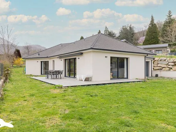 Maison de plain-pied 5 pièces 128 m²