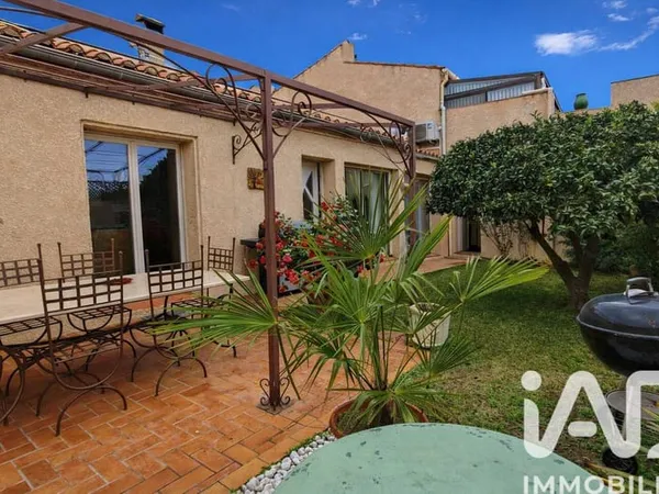 Maison 7 pièces 218 m²
