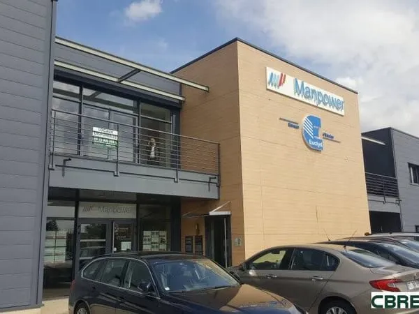 Bureaux 1090 m²