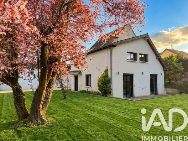Maison 7 pièces 131 m²