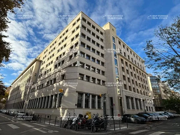 Bureaux 284 m²