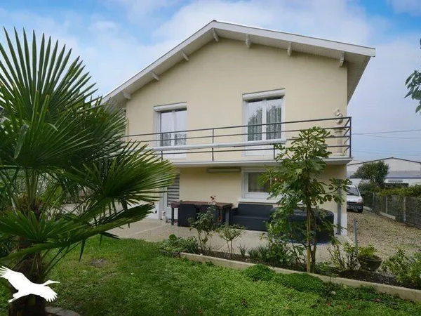 Maison 9 pièces 129 m²