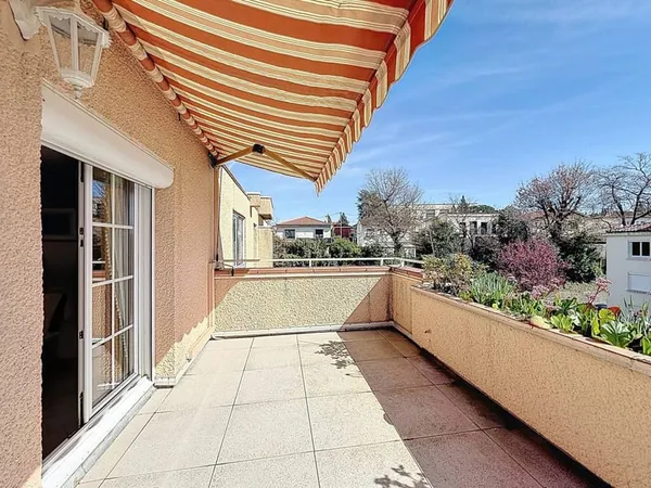 Appartement 5 pièces 98 m²