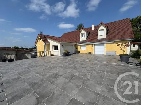 Maison 10 pièces 325 m²