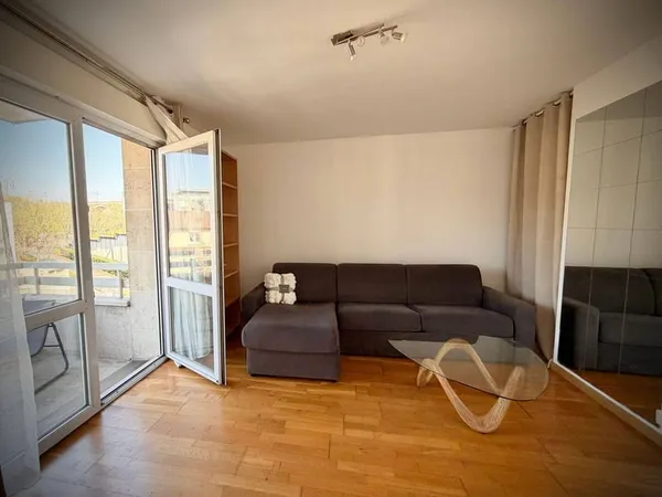 Studio 1 pièce 27 m²