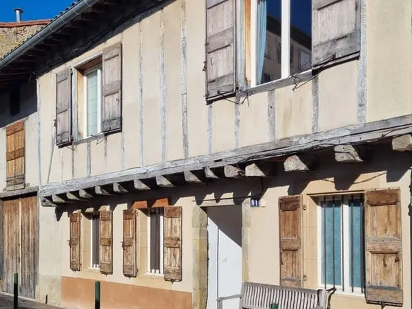 Maison 9 pièces 196 m²