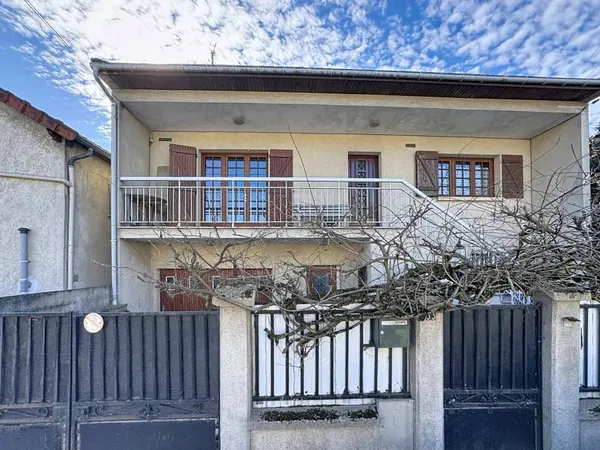 Maison 8 pièces 196 m²