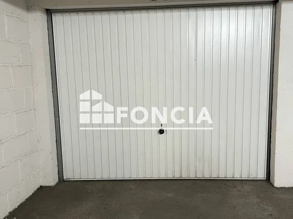 Parking 12 m²