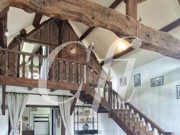 Maison 6 pièces 230 m²