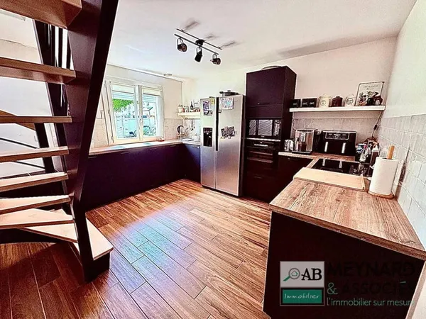 Maison 7 pièces 147 m²
