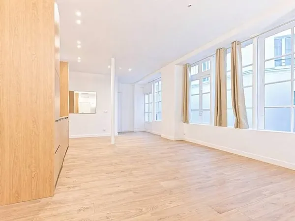 Bureaux 131 m²
