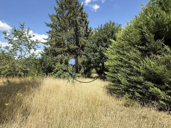 Terrain constructible 772 m²