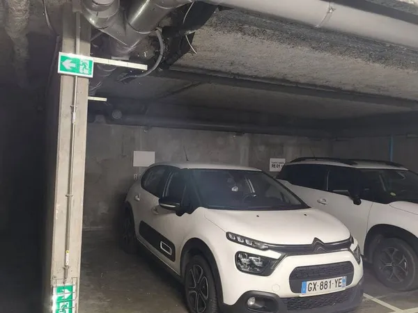 Parking 4 m²