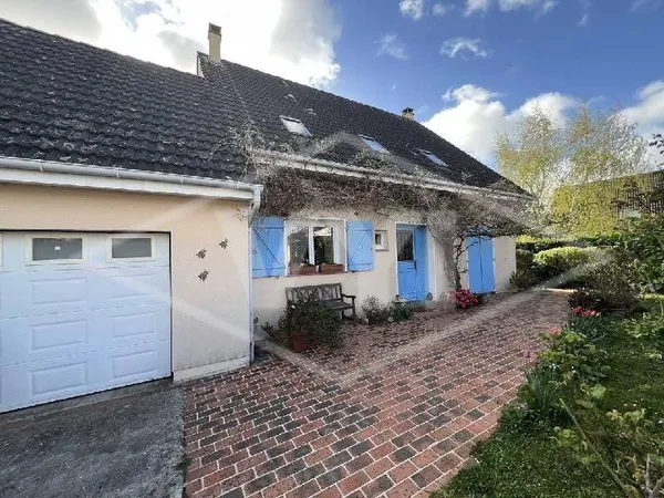 Maison 8 pièces 160 m²