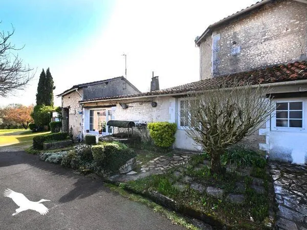 Maison 7 pièces 300 m²