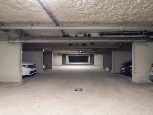 Parking 15 m²