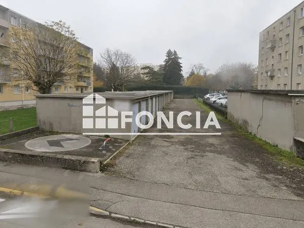 Stationnement Location Bourgoin-Jallieu   65€
