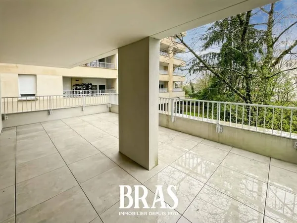 Appartement 4 pièces 81 m²