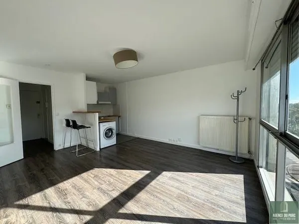 Studio 1 pièce 28 m²