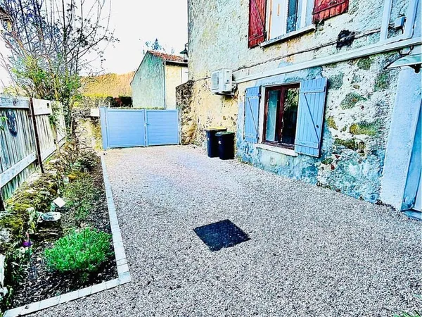 Maison 4 pièces 200 m²