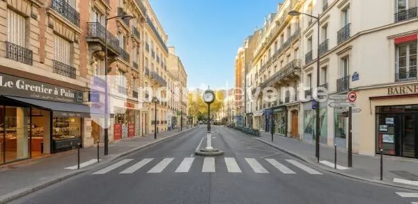 Local commercial 70 m²