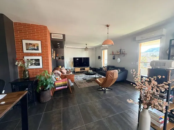 Appartement 3 pièces 100 m²