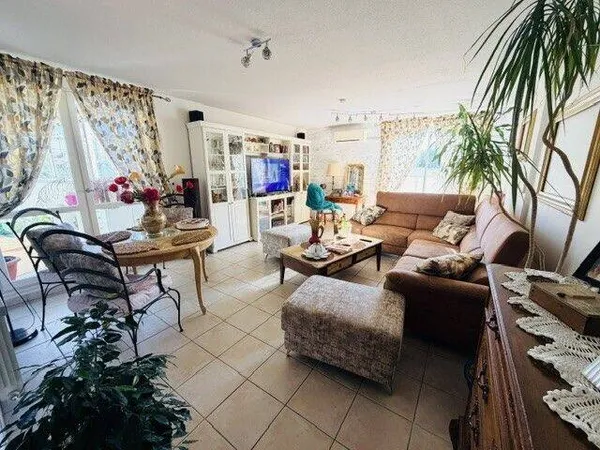 Appartement 3 pièces 81 m²