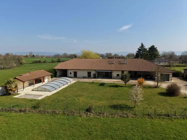 Maison 6 pièces 195 m²