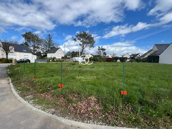 Terrain constructible 755 m²