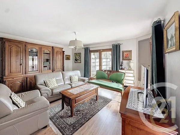 Maison de plain-pied 4 pièces 77 m²