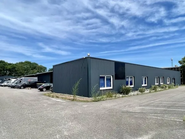 Bureaux 225 m²