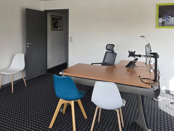 Bureaux 700 m²