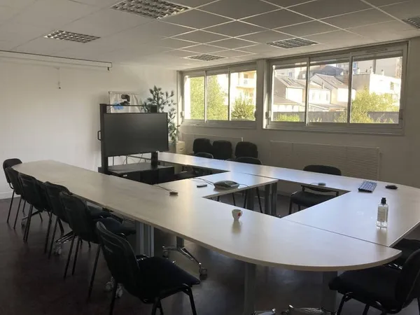 Bureaux 1900 m²