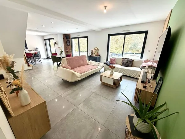 Maison 5 pièces 121 m²