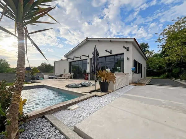 Maison 6 pièces 204 m²