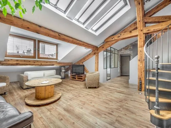 Duplex 4 pièces 107 m²