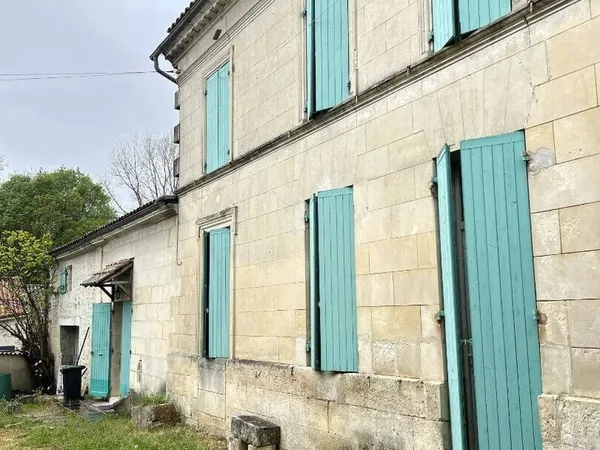 Maison 9 pièces 210 m²