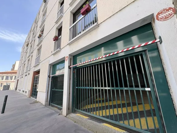 Parking 13 m²