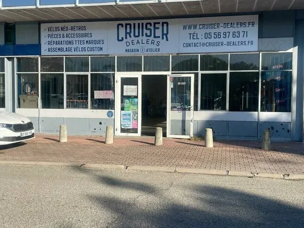 Local commercial 200 m²